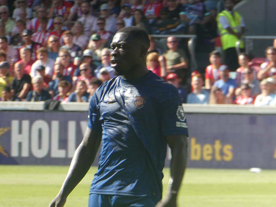 Brian Brobbey in Sunderland's navy away kit during Brentford v Sunderland on 5 September 2026